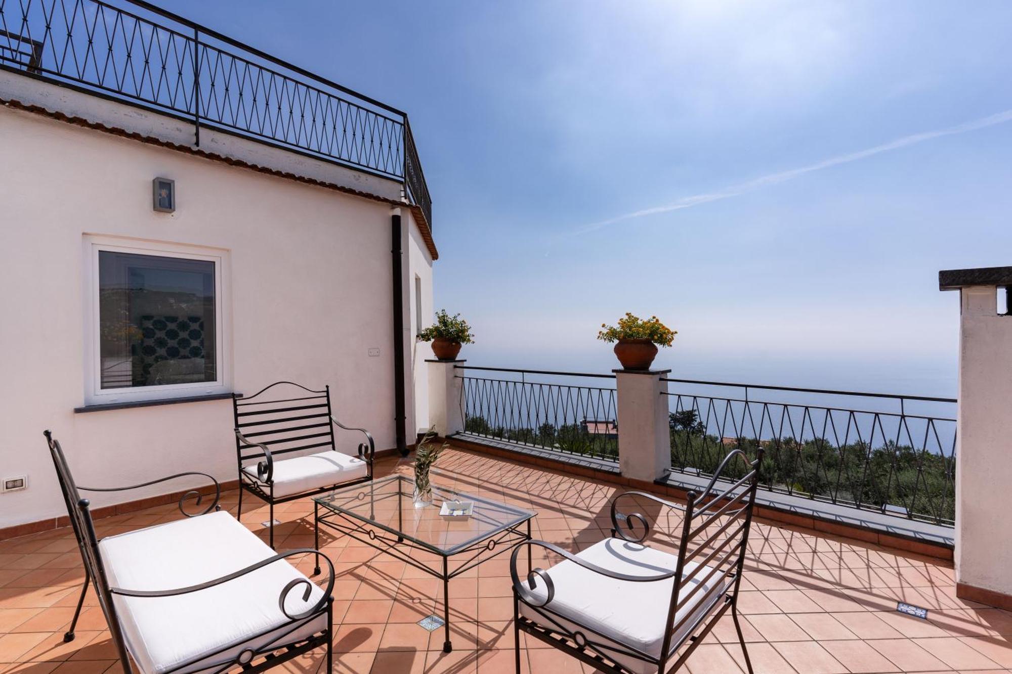 Villa Chez Pie Panoramic Views Pool And Guest Services SantʼAgata sui Due Golfi Exteriör bild