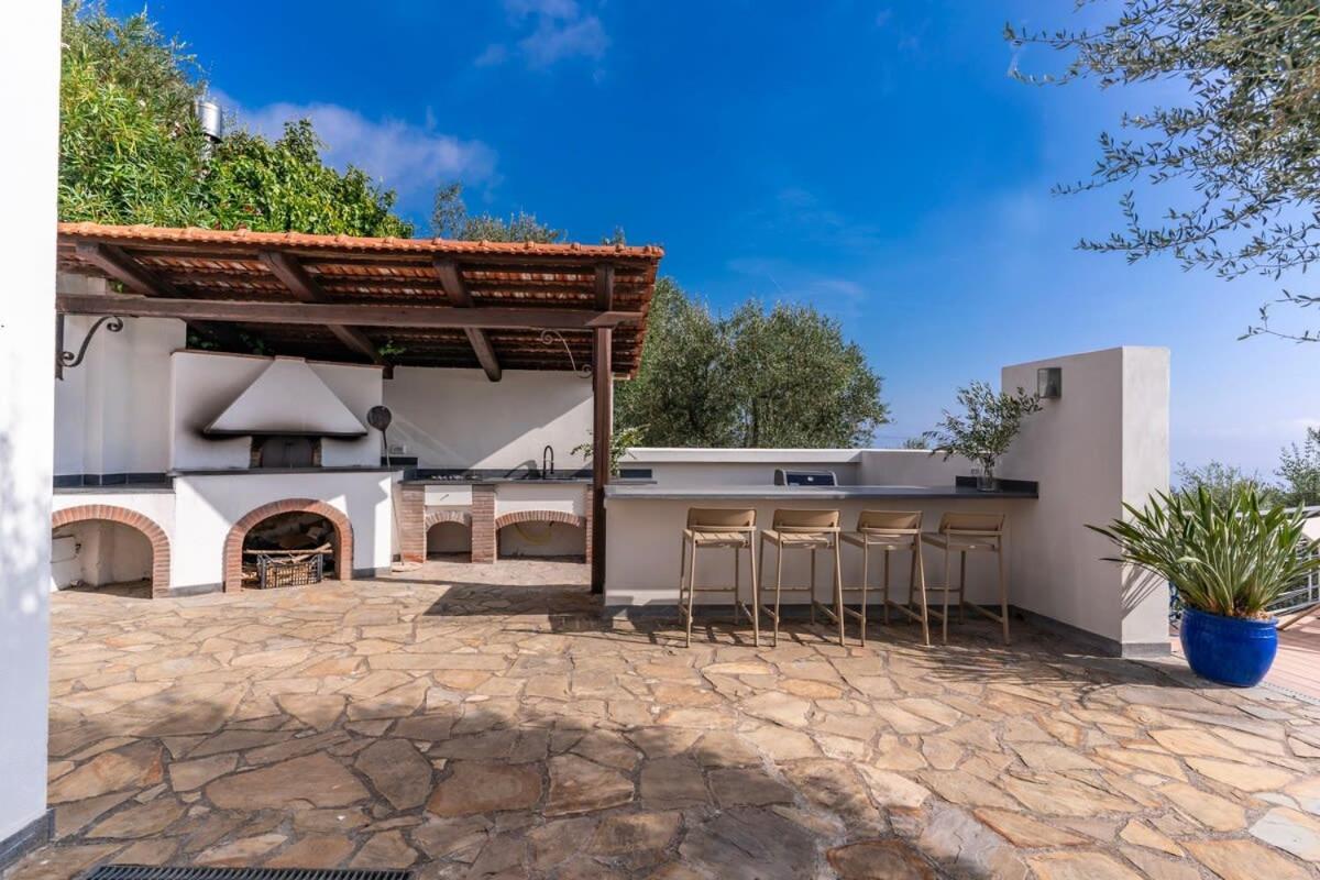 Villa Chez Pie Panoramic Views Pool And Guest Services SantʼAgata sui Due Golfi Exteriör bild