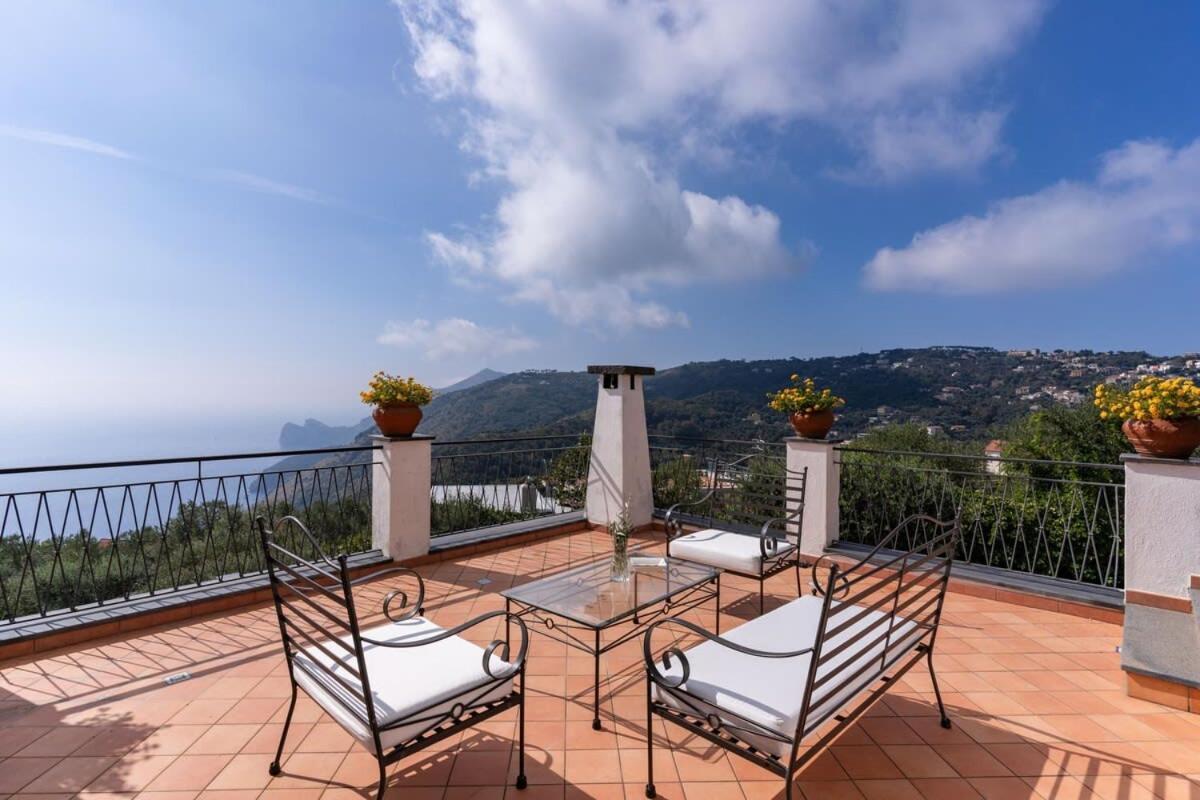 Villa Chez Pie Panoramic Views Pool And Guest Services SantʼAgata sui Due Golfi Exteriör bild